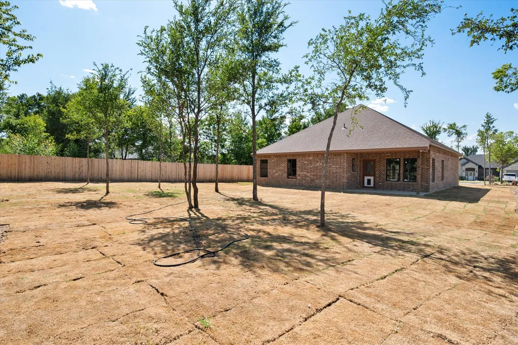 860 Fuller Avenue Cleburne TX 76031