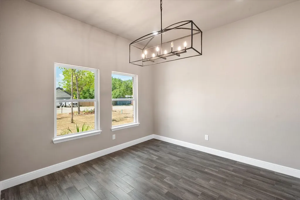860 Fuller Avenue Cleburne TX 76031