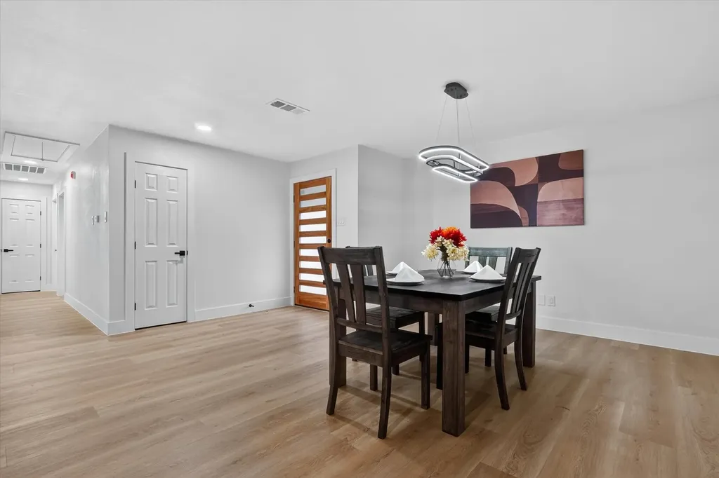 1104 Westwood Drive Plano TX 75075
