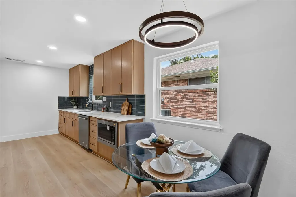 1104 Westwood Drive Plano TX 75075