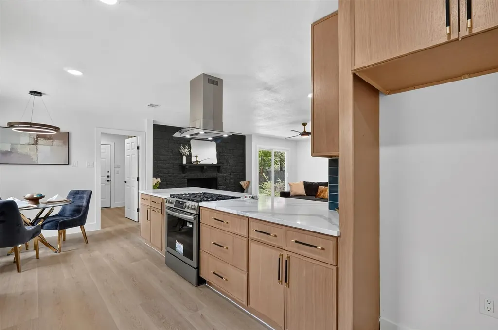 1104 Westwood Drive Plano TX 75075