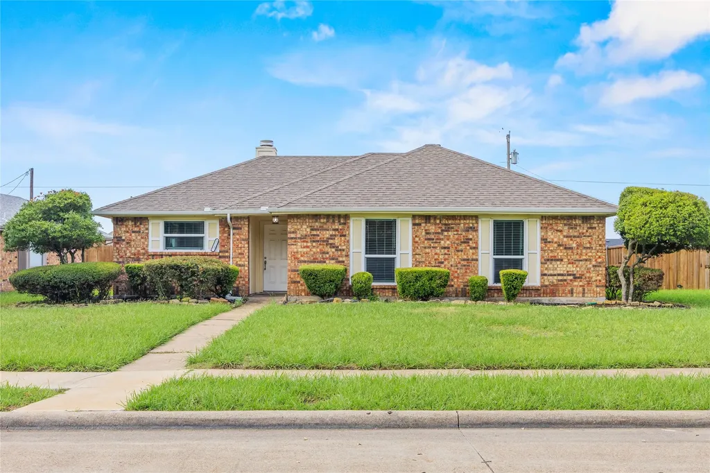 2217 Rockbluff Drive Rowlett TX 75088