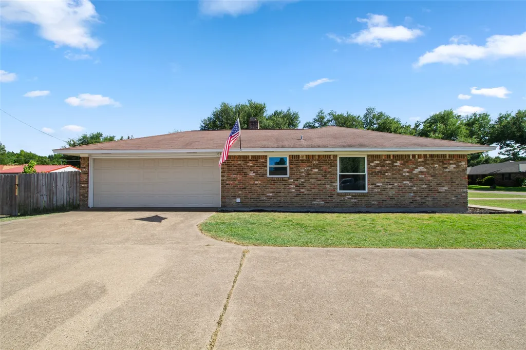 8 Circle Drive Teague TX 75860