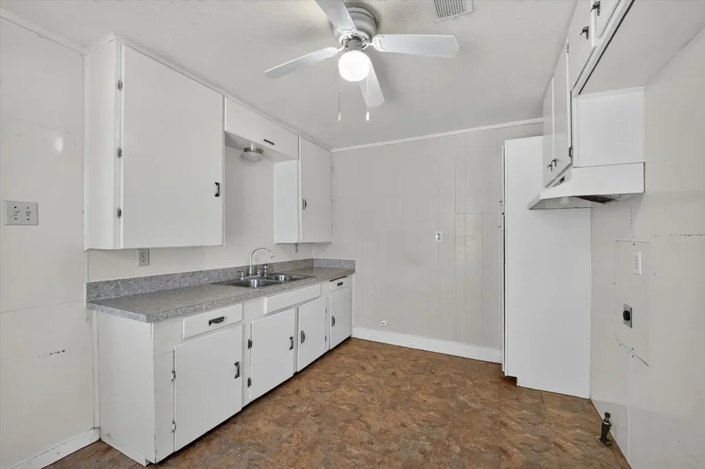 4450 Percy Street Lancaster TX 75134