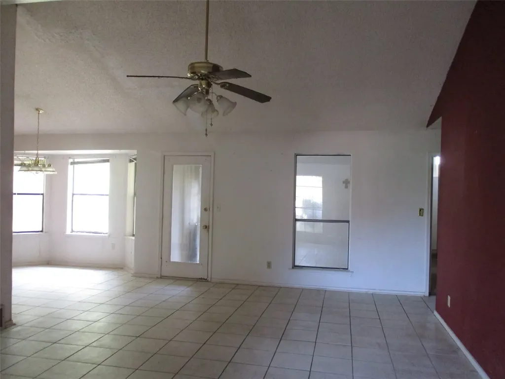 6925 Alexandria Court Fort Worth TX 76133