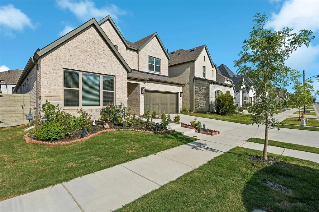 1804 Wren Street Argyle TX 76226