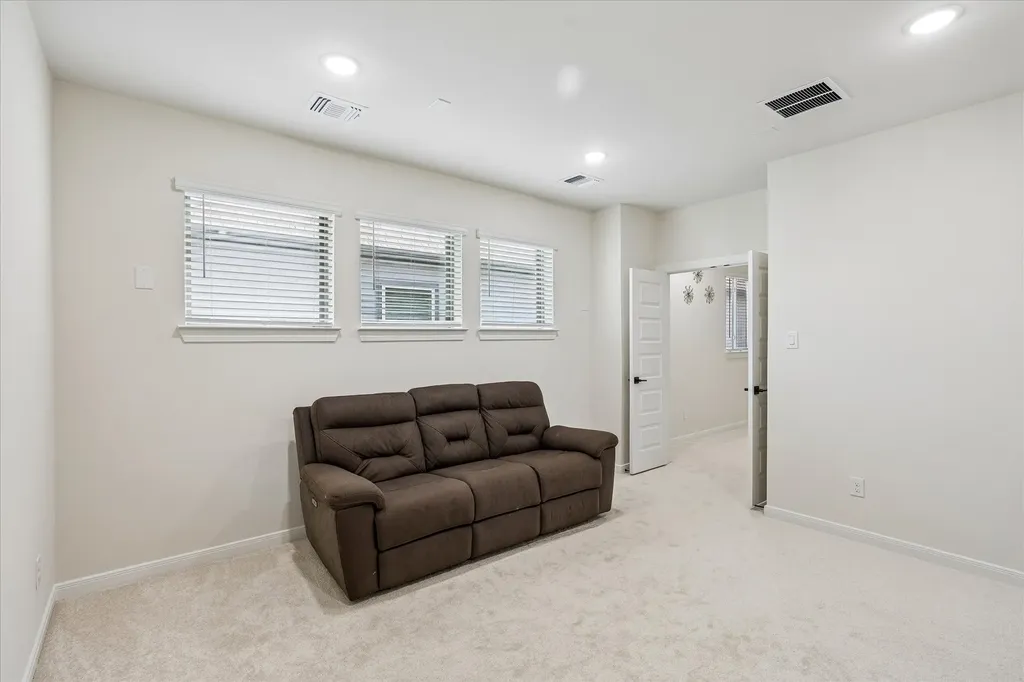 1804 Wren Street Argyle TX 76226