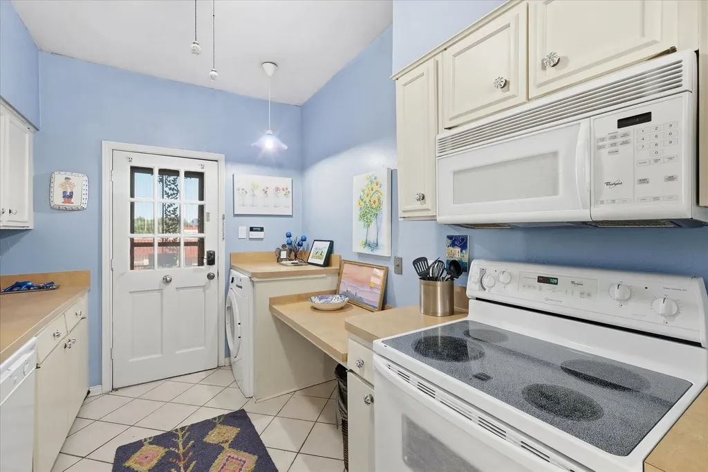 4415 S Bellaire Drive S Fort Worth TX 76109