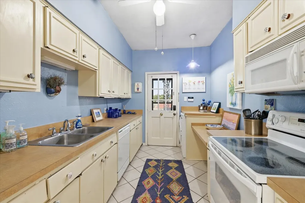4415 S Bellaire Drive S Fort Worth TX 76109