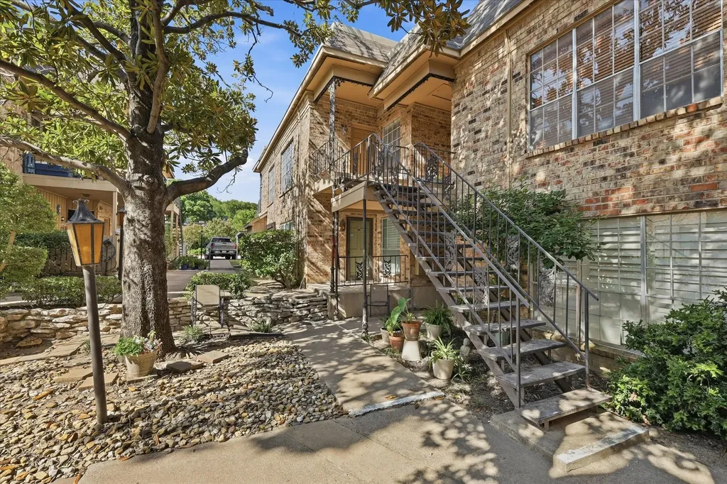 4415 S Bellaire Drive S Fort Worth TX 76109