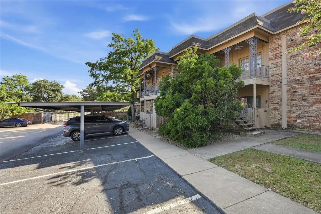 4415 S Bellaire Drive S Fort Worth TX 76109