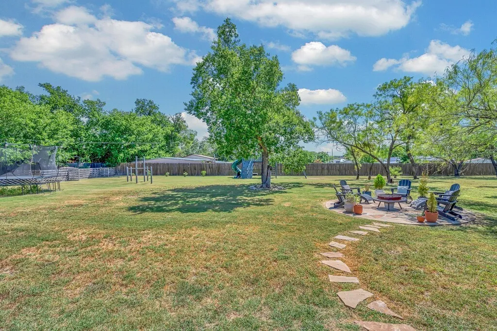 931 N Pecan Street Hico TX 76457