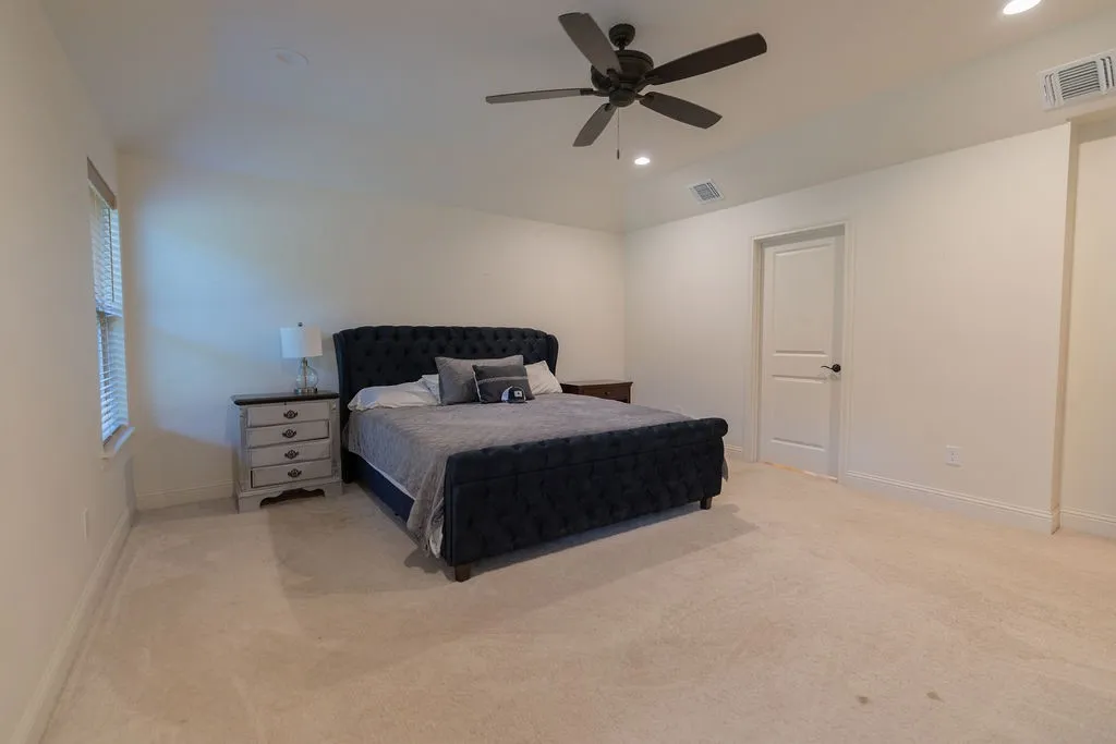 1013 Churchill Lane Millsap TX 76066