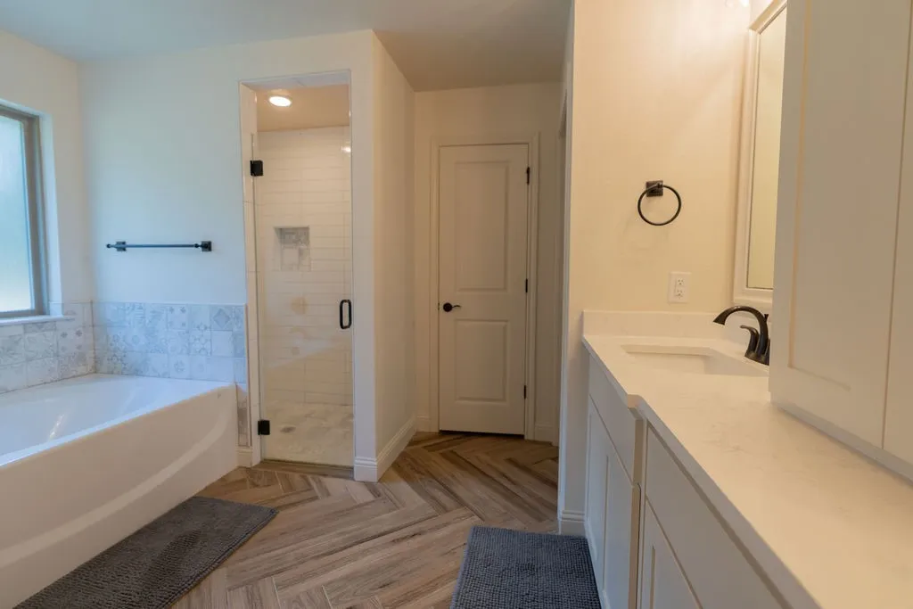 1013 Churchill Lane Millsap TX 76066