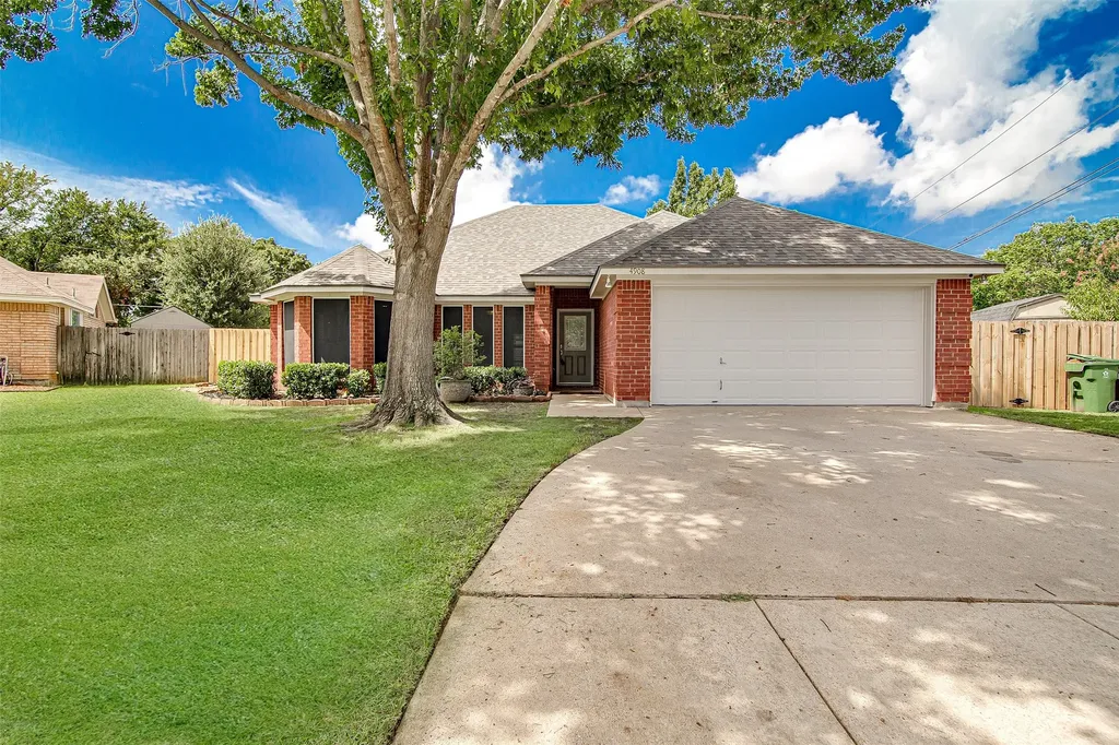 4908 Oldfield Drive Arlington TX 76016