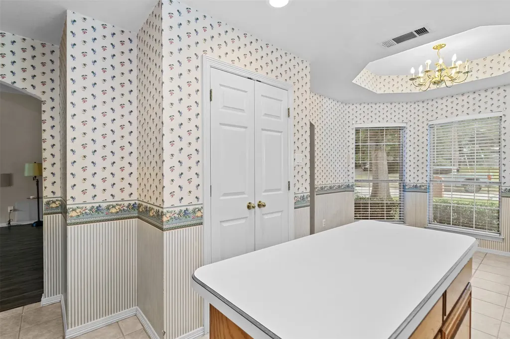 4908 Oldfield Drive Arlington TX 76016