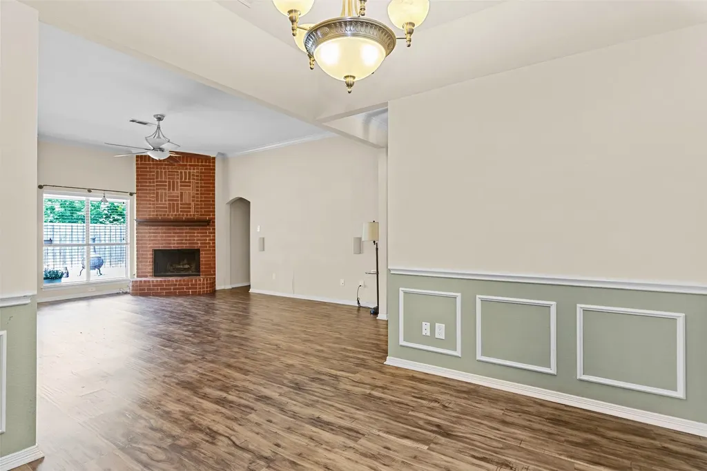 4908 Oldfield Drive Arlington TX 76016