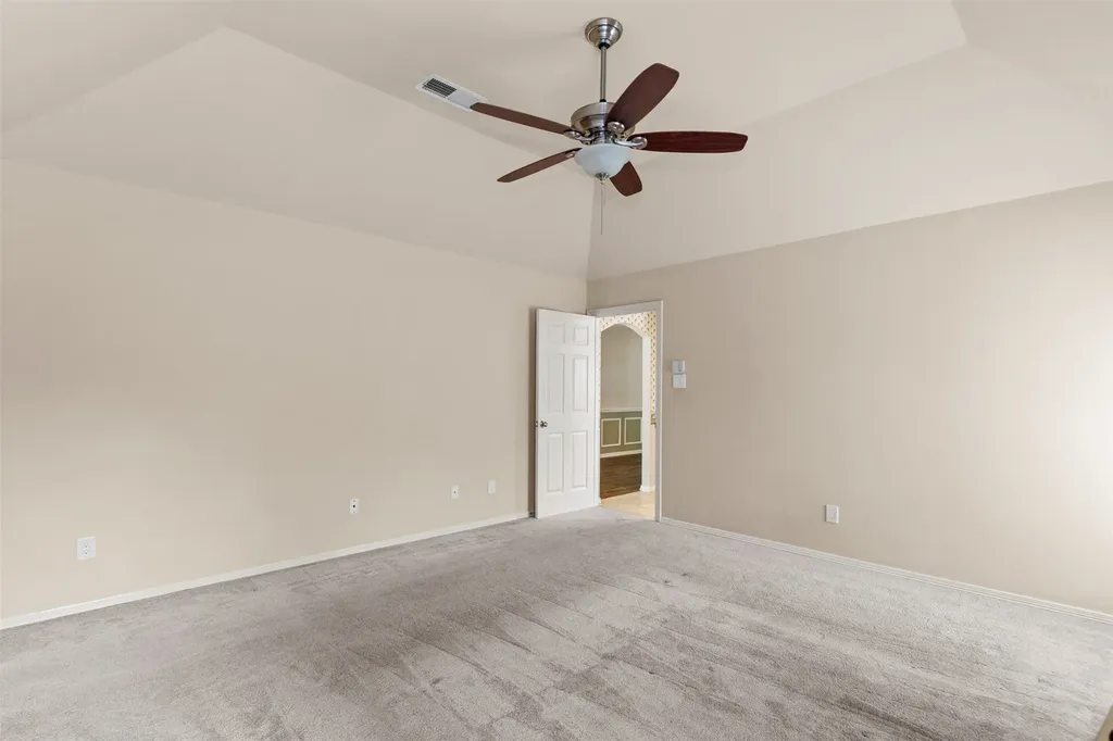 4908 Oldfield Drive Arlington TX 76016