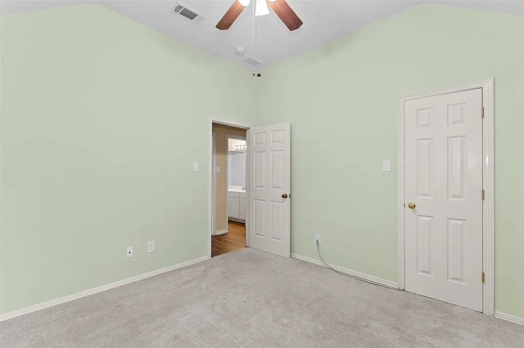 4908 Oldfield Drive Arlington TX 76016