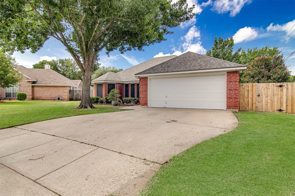 4908 Oldfield Drive Arlington TX 76016