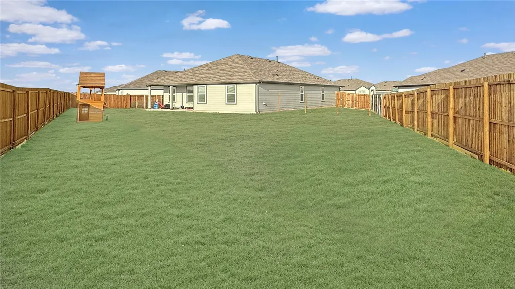 1310 Sideboard Drive Nevada TX 75173
