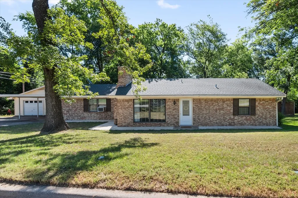 1702 Lazy U Drive Canton TX 75103