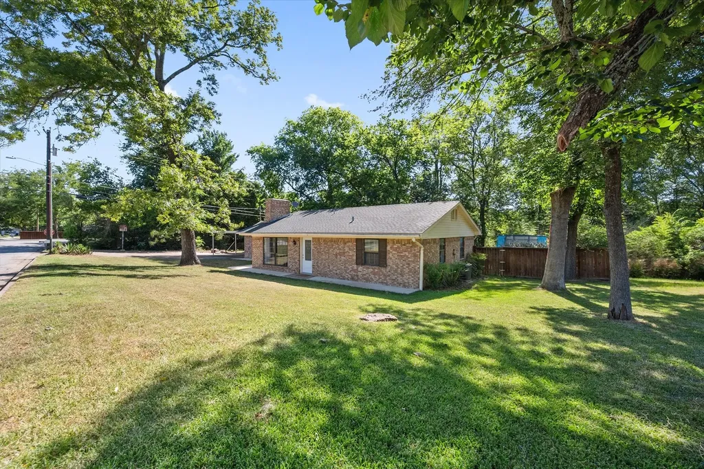 1702 Lazy U Drive Canton TX 75103