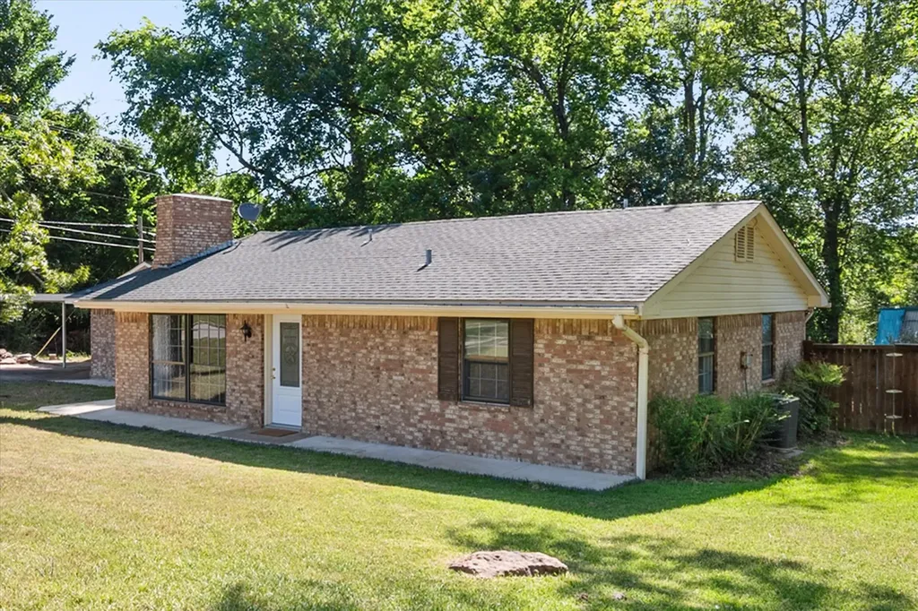 1702 Lazy U Drive Canton TX 75103