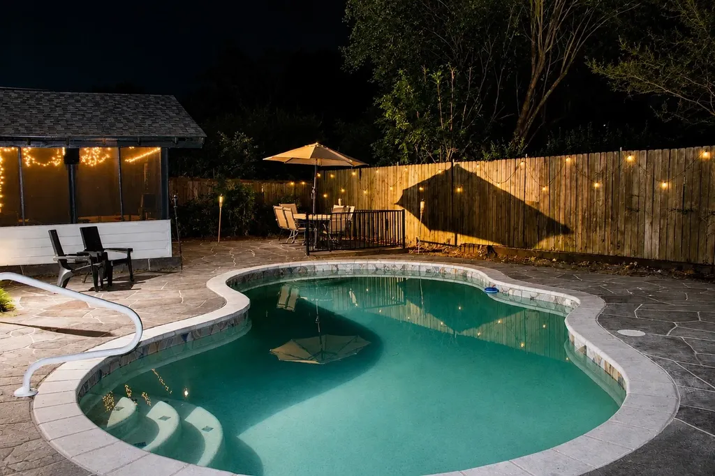 2202 S Branch Drive Arlington TX 76001