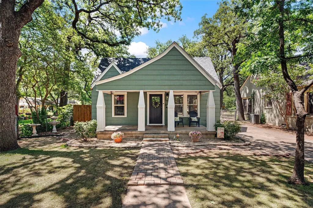 2334 Lotus Avenue Fort Worth TX 76111