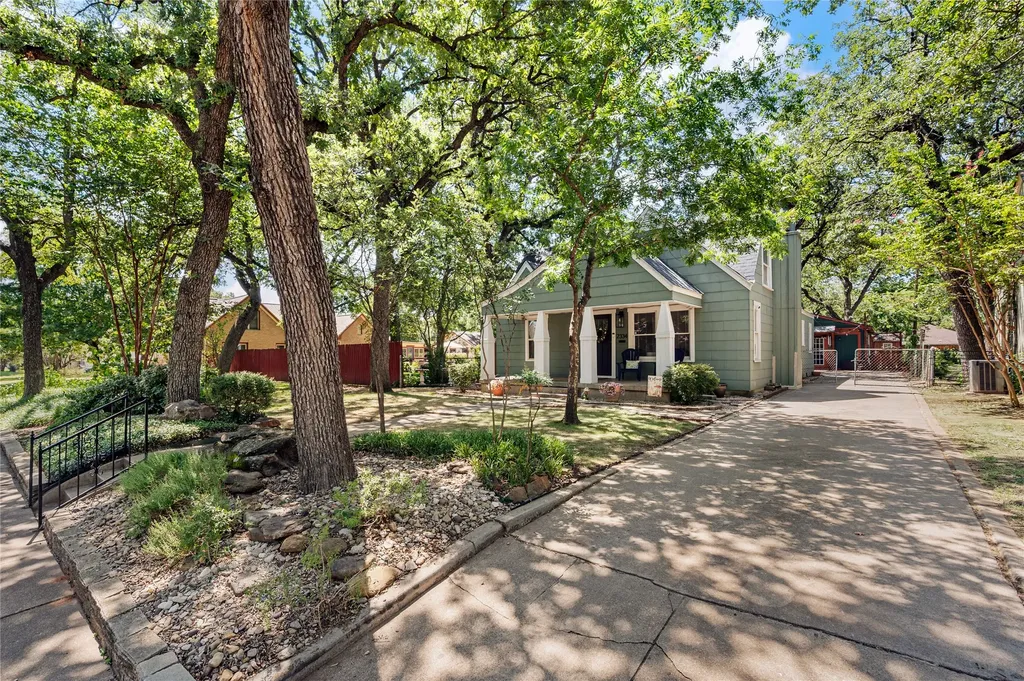 2334 Lotus Avenue Fort Worth TX 76111