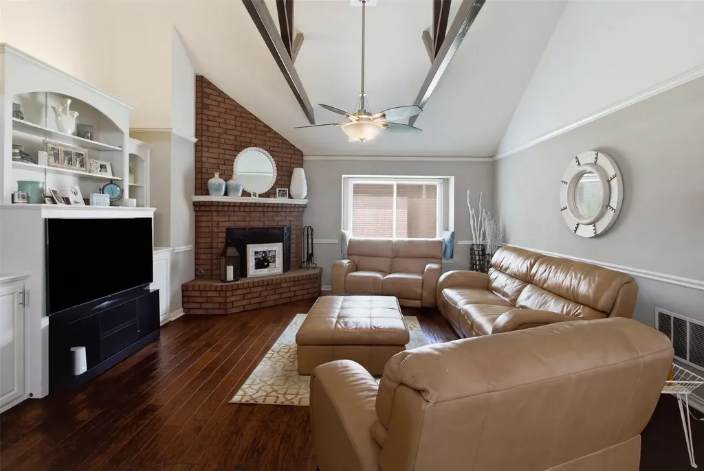 1416 Daventry Drive Desoto TX 75115