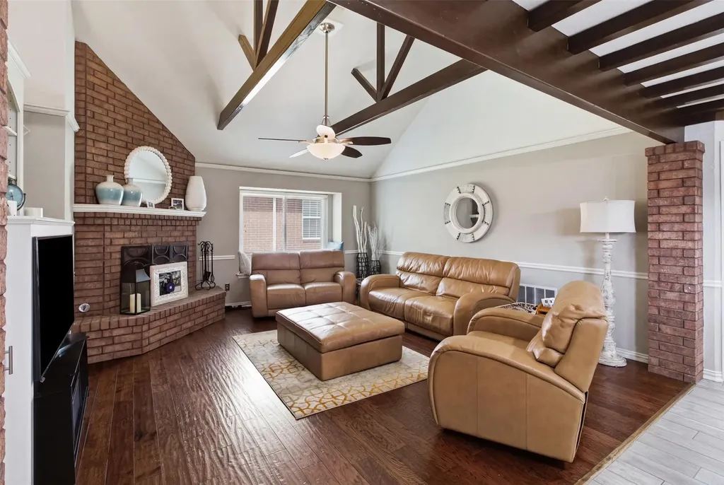 1416 Daventry Drive Desoto TX 75115