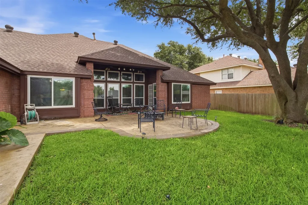1416 Daventry Drive Desoto TX 75115