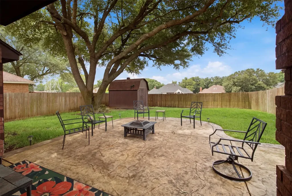 1416 Daventry Drive Desoto TX 75115