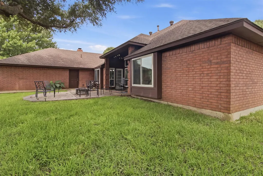 1416 Daventry Drive Desoto TX 75115