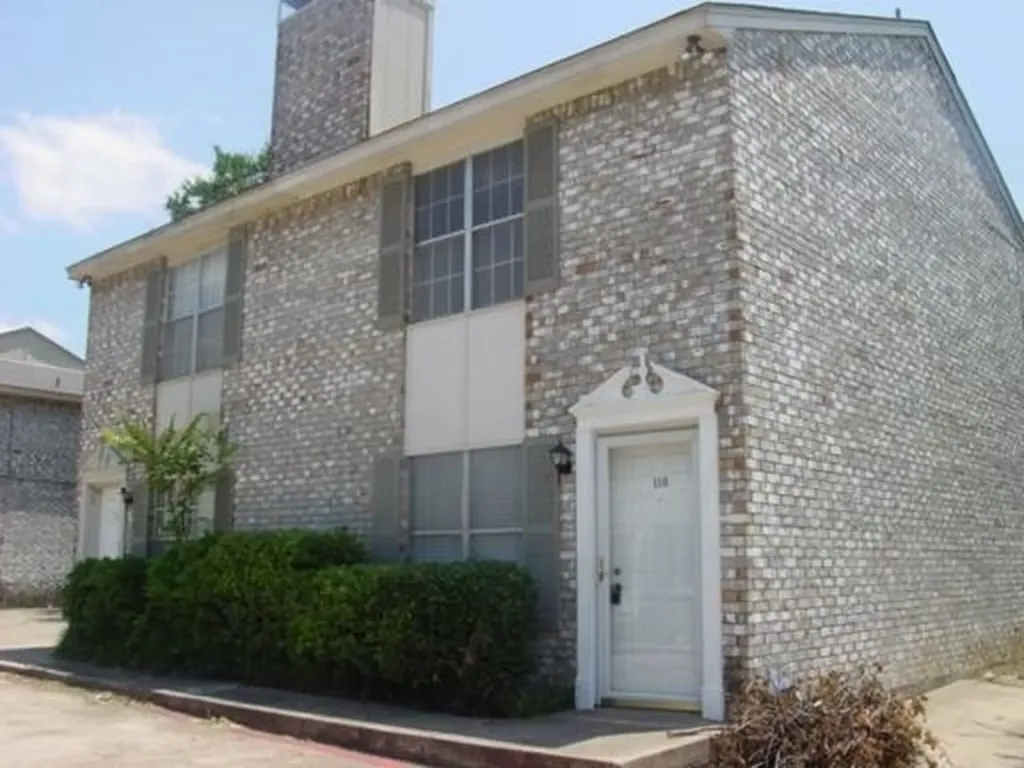 110 Graystone Place Duncanville TX 75137