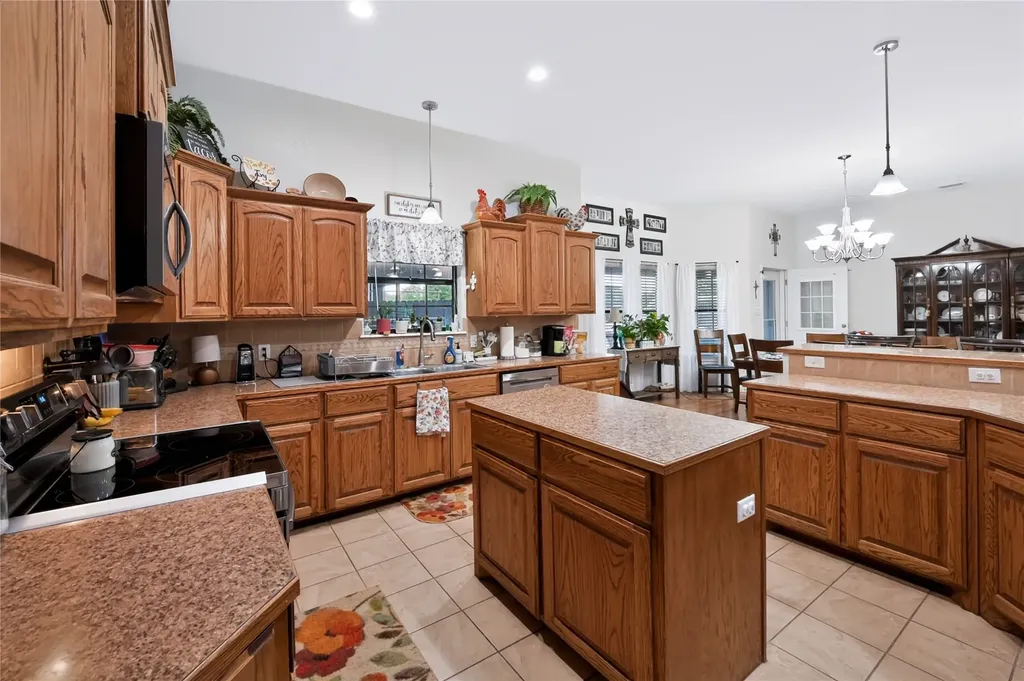 7922 County Road 229 Clyde TX 79510
