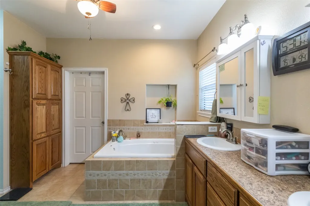7922 County Road 229 Clyde TX 79510