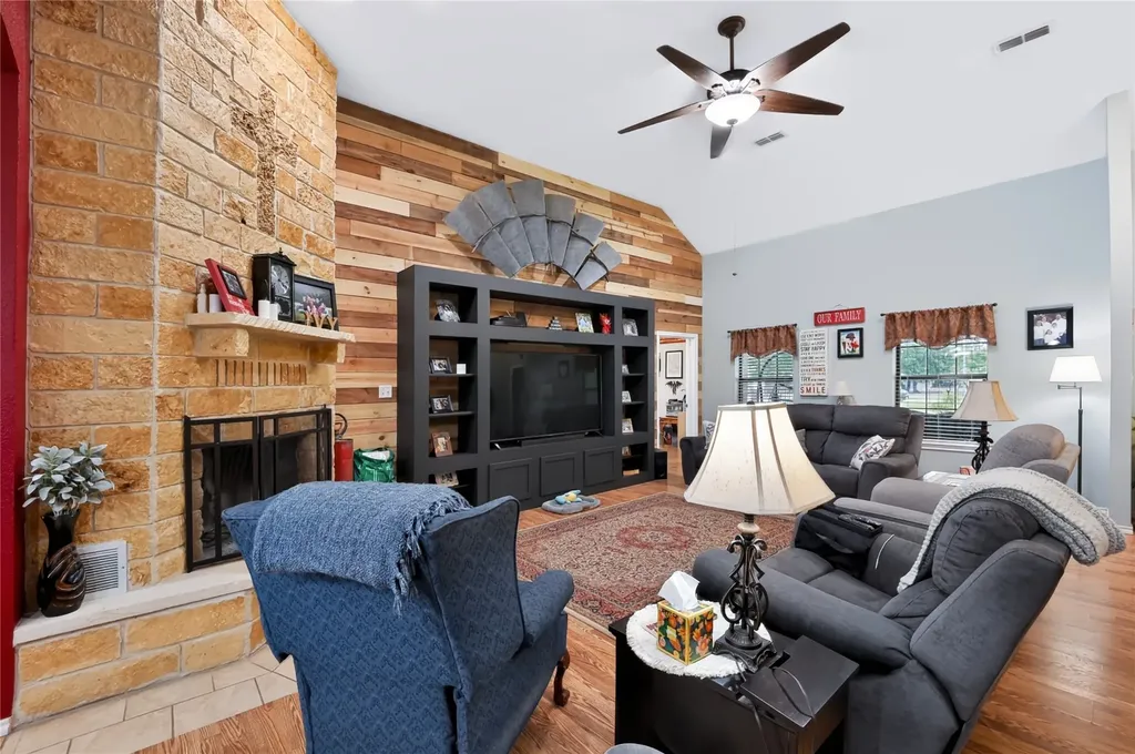 7922 County Road 229 Clyde TX 79510