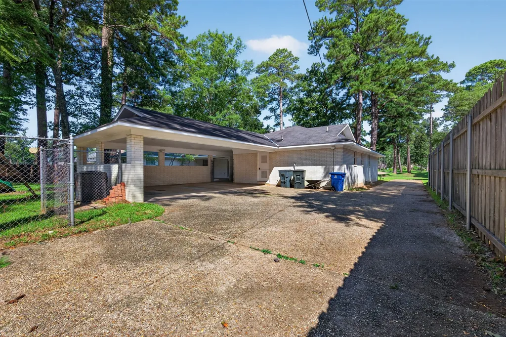 609 Millicent Way Shreveport LA 71106