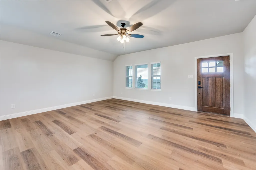 4711 Enclave Drive Sanger TX 76266