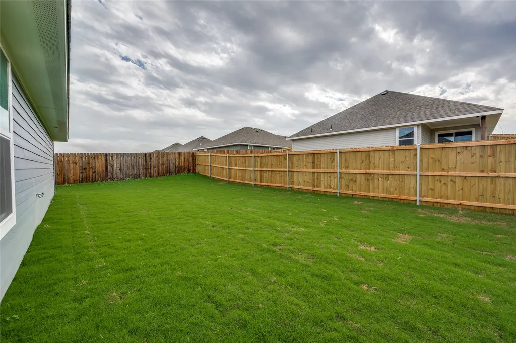 4711 Enclave Drive Sanger TX 76266