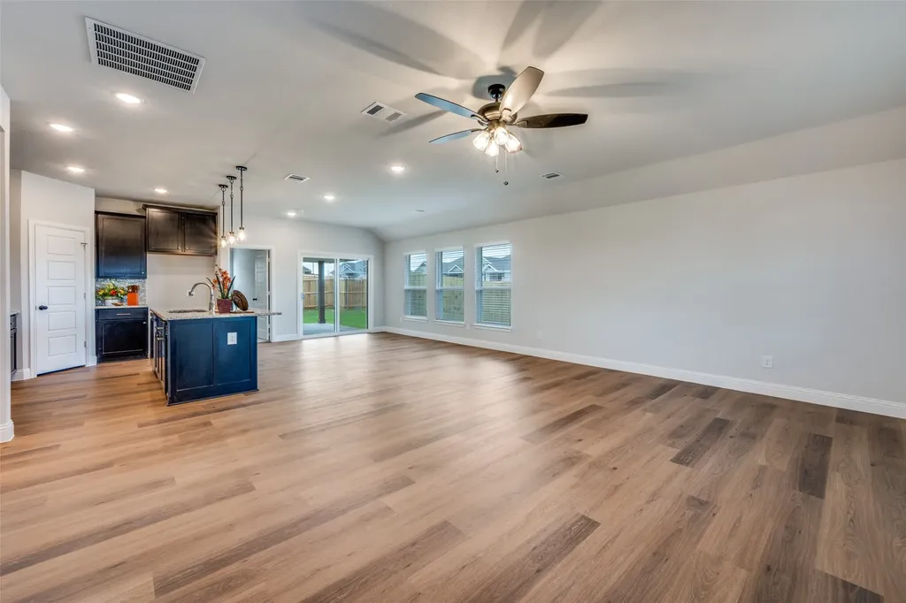 4711 Enclave Drive Sanger TX 76266