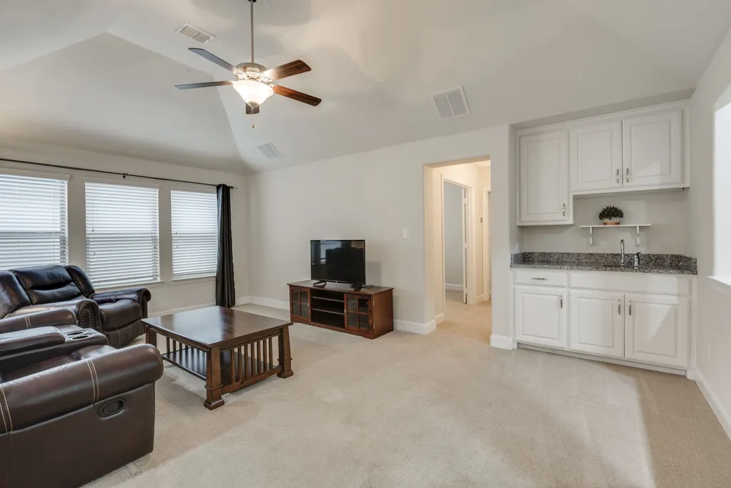 625 Surrey Flower Mound TX 75022