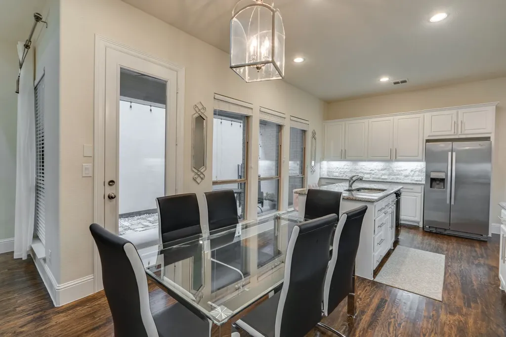 625 Surrey Flower Mound TX 75022