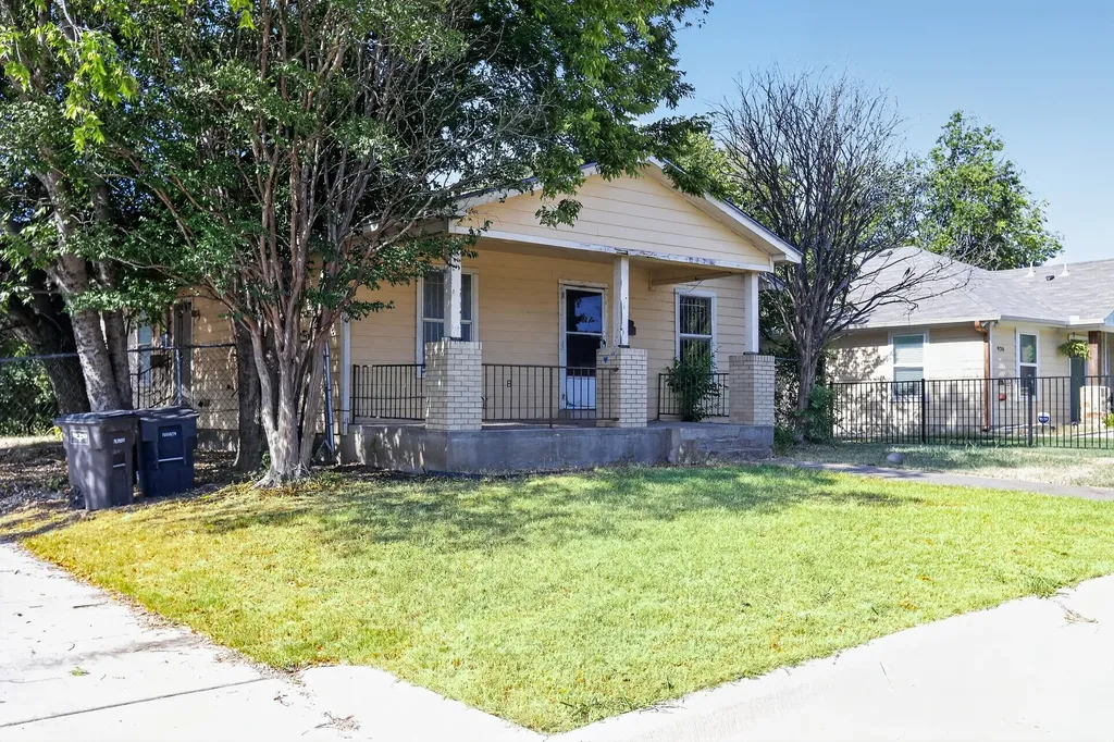 940 E Tucker Street Fort Worth TX 76104