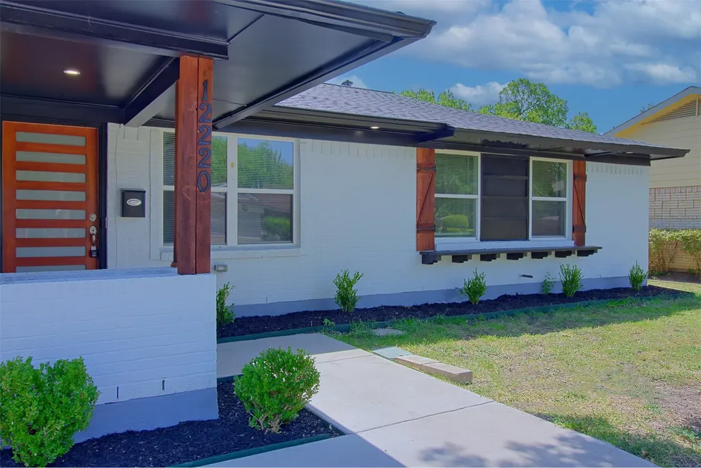 12220 Eunice Street Farmers Branch TX 75234