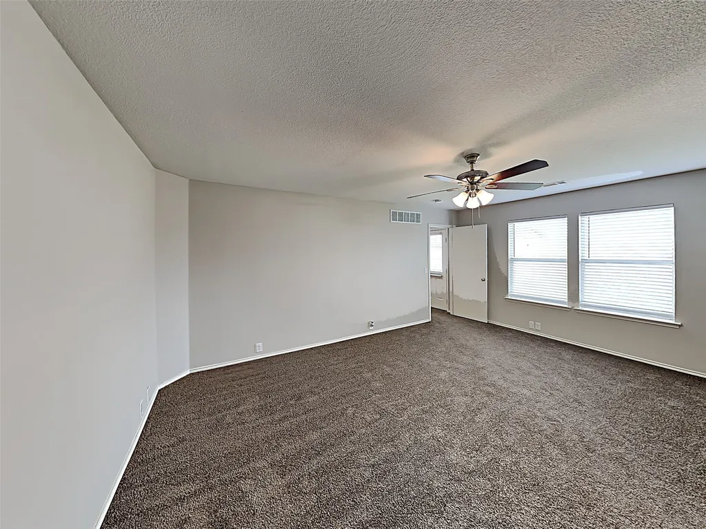 8901 King Ranch Drive Cross Roads TX 76227