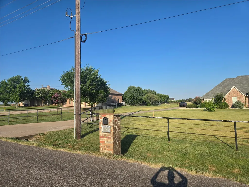 2315 S Coit Road Celina TX 75009